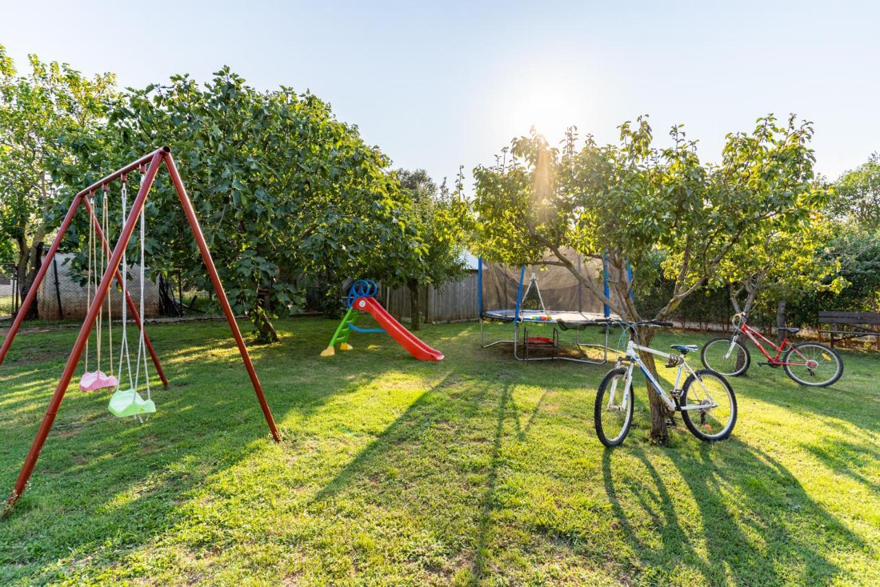 PUY Holiday Home Kerniat מראה חיצוני תמונה
