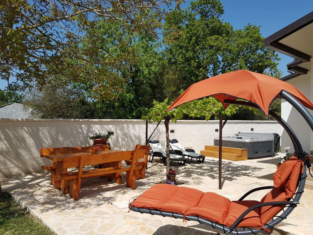 PUY Holiday Home Kerniat מראה חיצוני תמונה